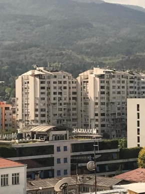 CENTRAL ROOMS WITH GREAT VIEW shared bathroom no parking